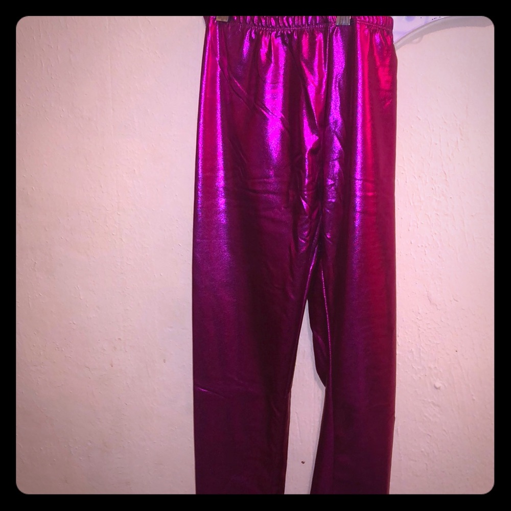 Pink metallic leggings 💖